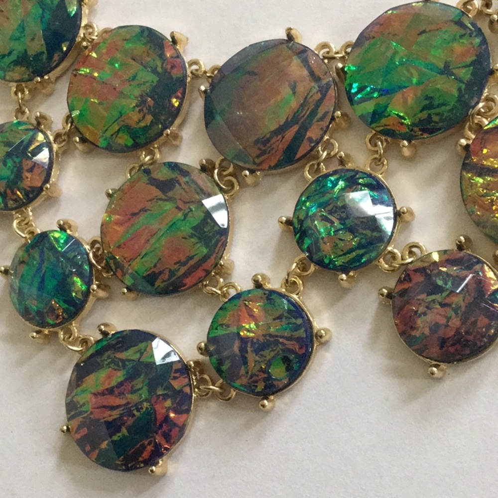 PATTY'S CLOSET NECKLACE - Picture 4 of 4